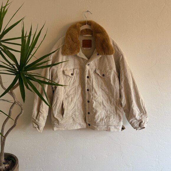 Levi's Ivory Corduroy Sherpa Jacket with Removable Fur Collar - Picture 1 of 9
